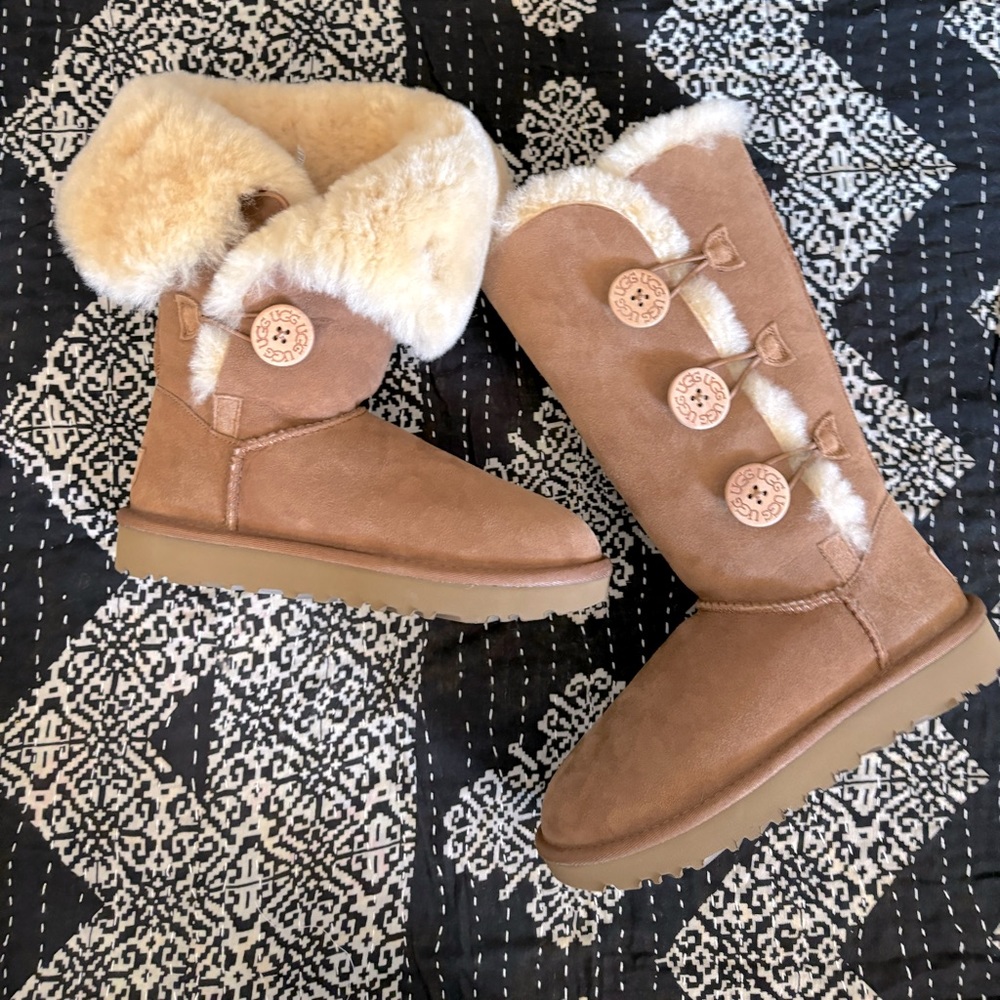 Bailey Button Uggs